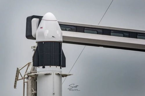 SpaceX恢复发射活力 第二代货运龙首次复用，ASOG首度回收火箭，开启“琳龙物流”新纪元